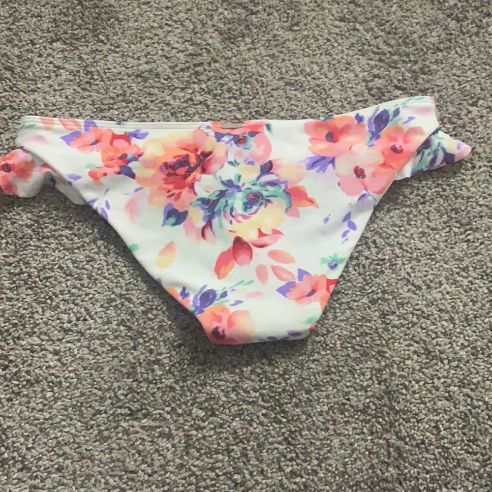 bikini bottoms - Picture 3 of 4